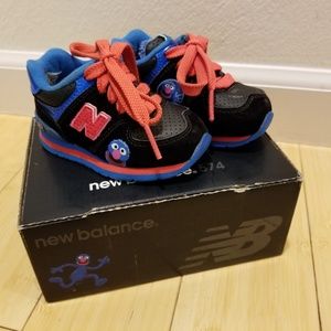 Sesame Street New Balance toddler shoes, size 4